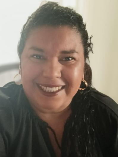 CLAUDIA CASTRO